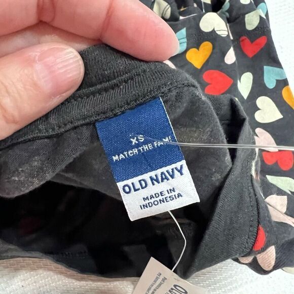 Old‎ Navy Gray Multicolor Hearts Short Sleeve Shorts Pajamas Set XS Women’s NWT - Picture 3 of 7